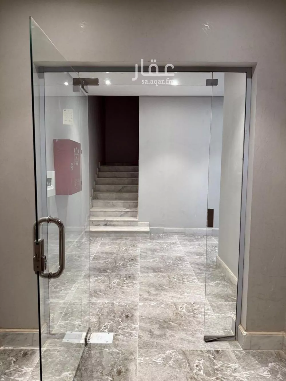 شقة 4 غرف في الملقا 7