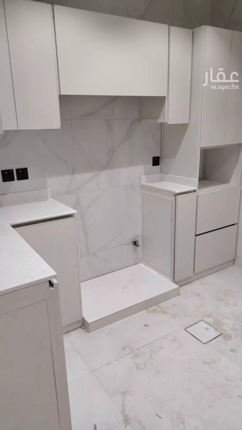 2 bedroom apartment in Al Uraija Al Gharbiyah 1