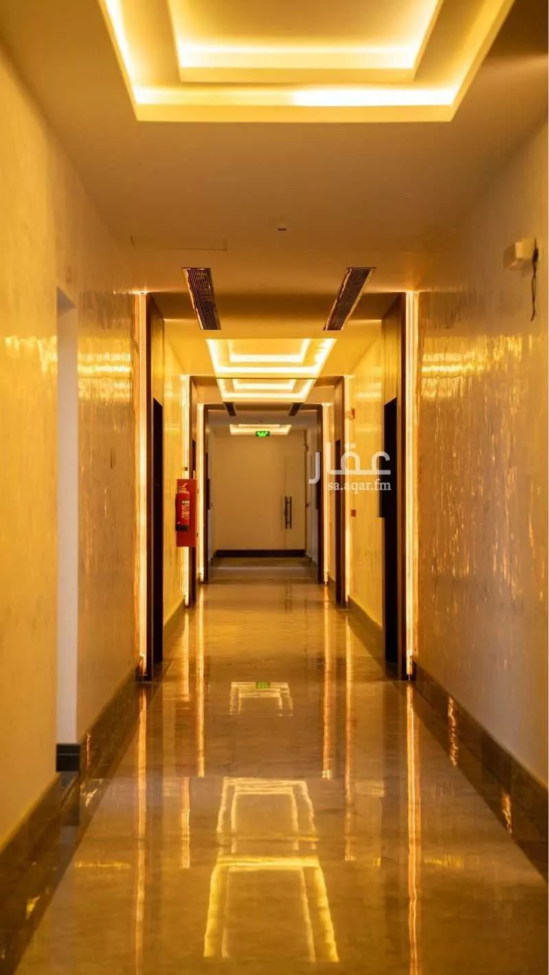 مكتب 4200 م² في النرجس 3
