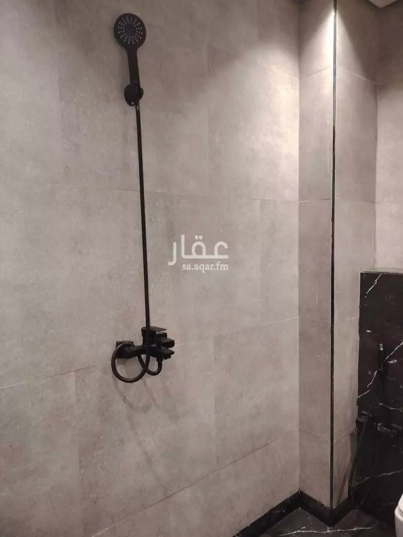 مكتب 4200 م² في النرجس 9