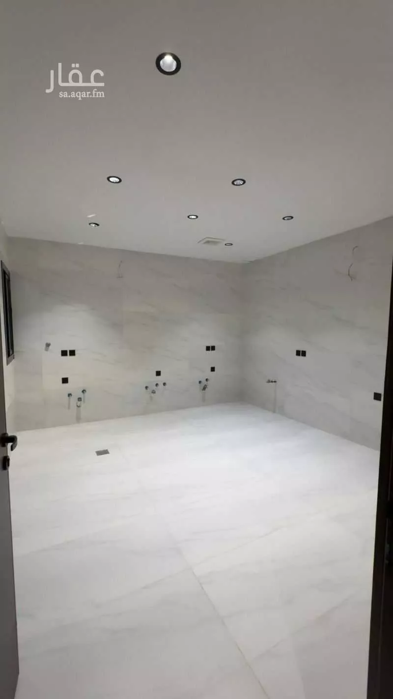 شقة 4 غرف في الراشدية 2