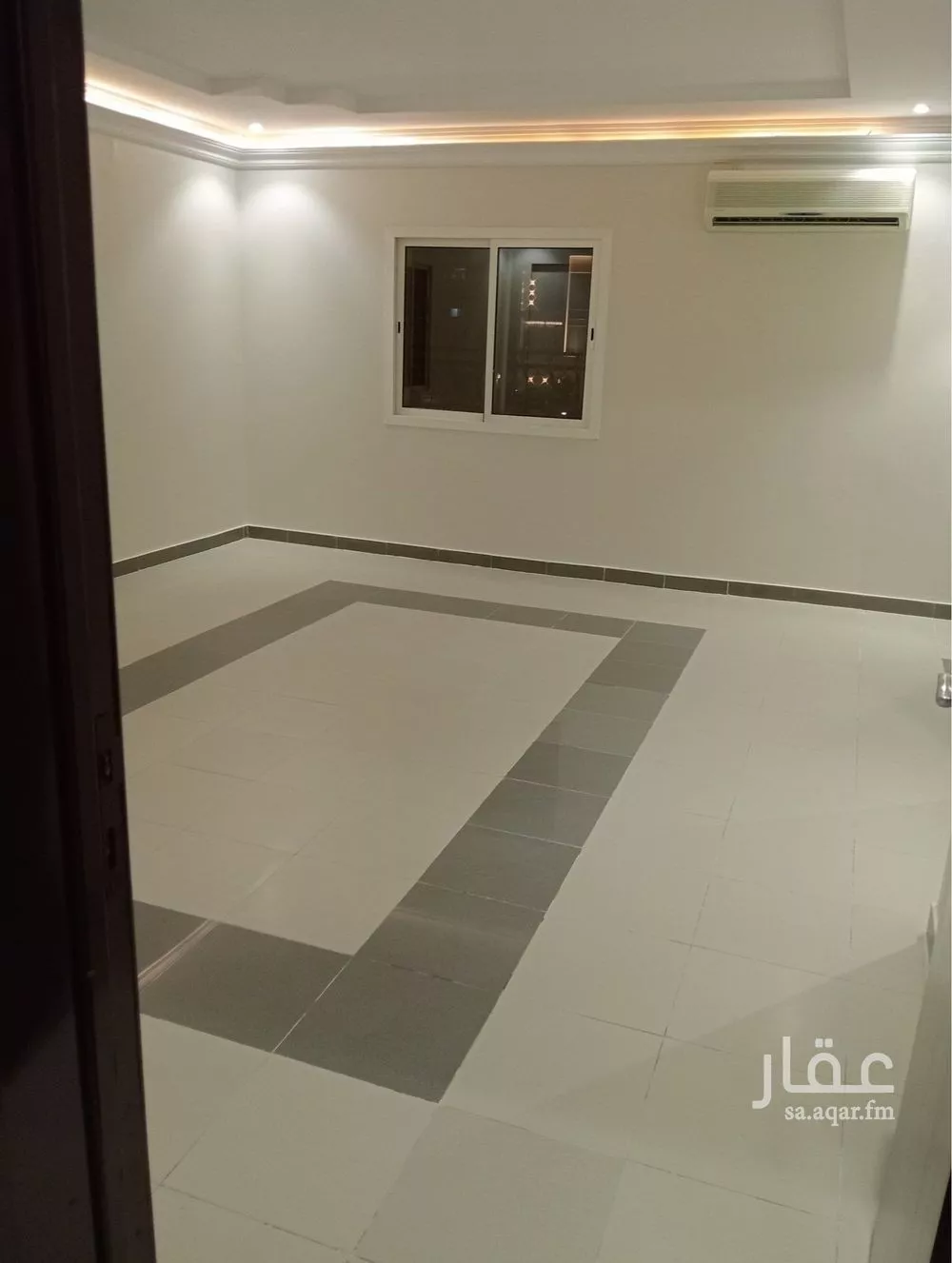 شقة 1 غرف في الملقا 6