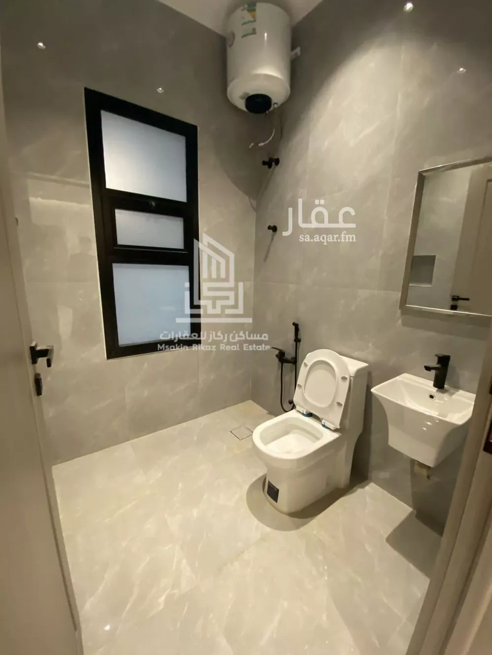 شقة 4 غرف في السعادة 11