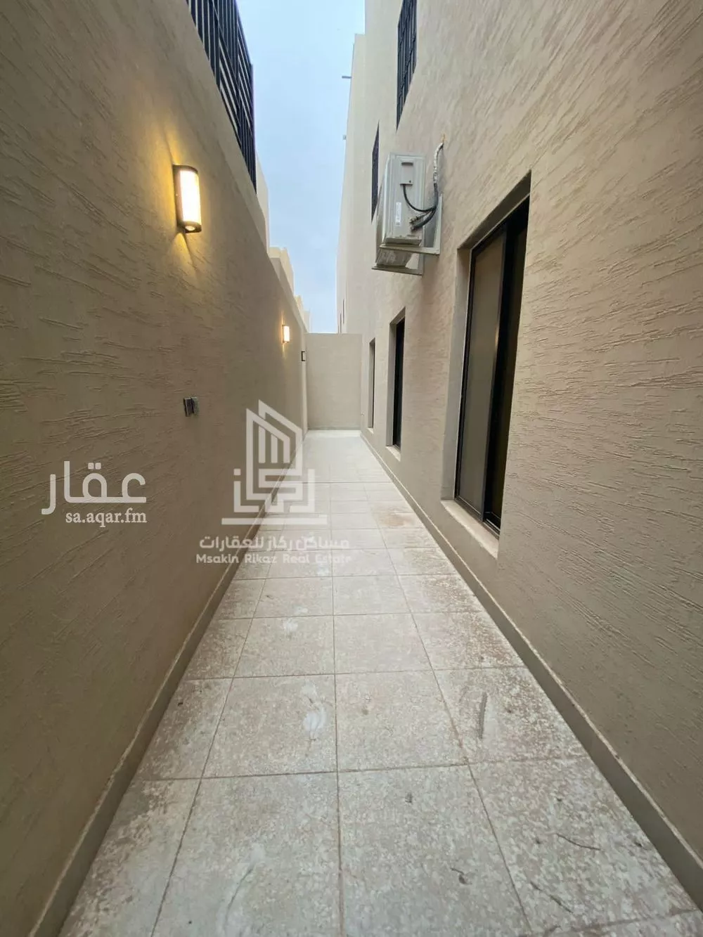 شقة 4 غرف في السعادة 12