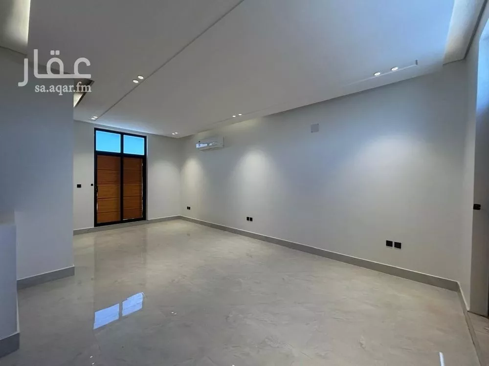 فيلا 5 غرف في النرجس 10