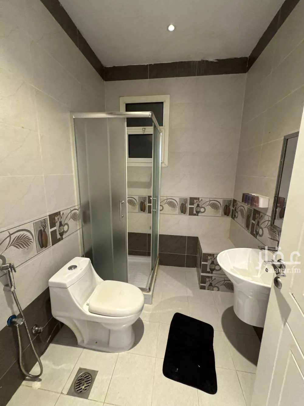 شقة 3 غرف في العارض 10