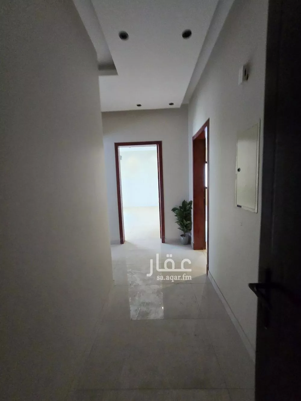 شقة 4 غرف في الحمرا 1