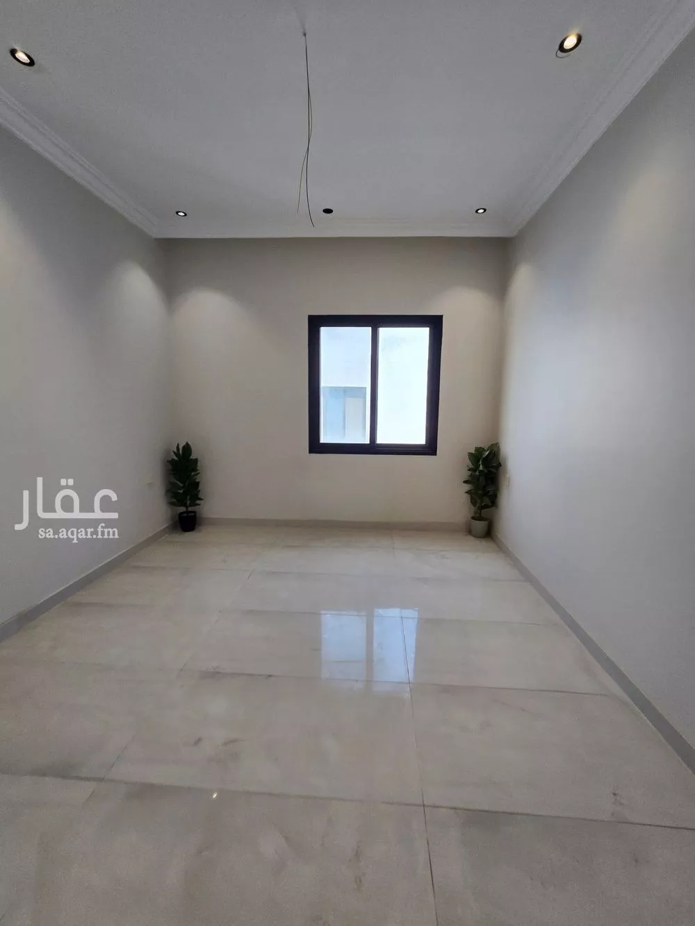 شقة 4 غرف في الحمرا 15