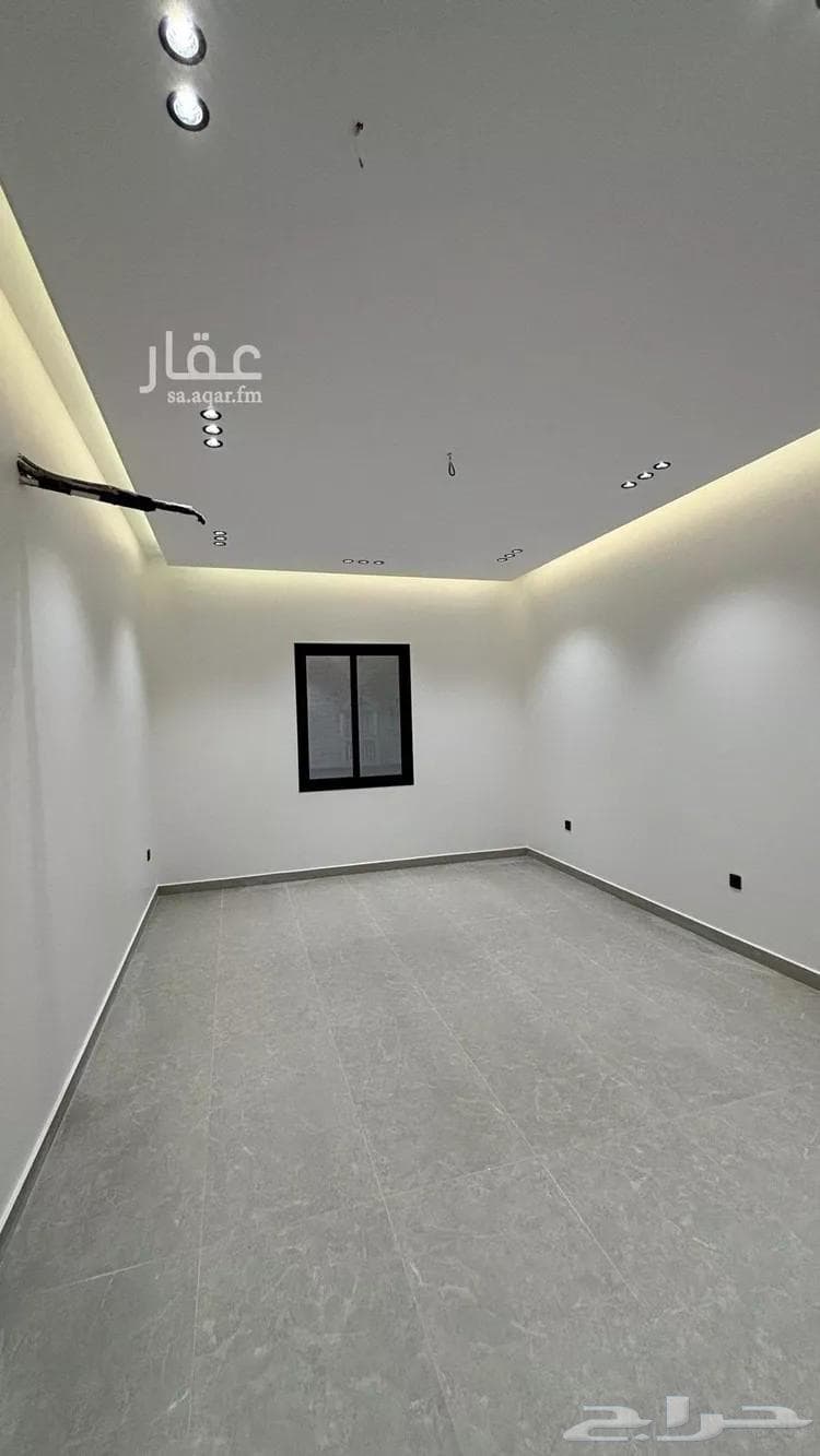 6 bedroom villa in Al Difa 5