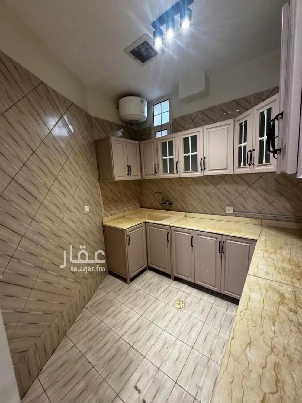 3 bedroom apartment in Al Aridh 1