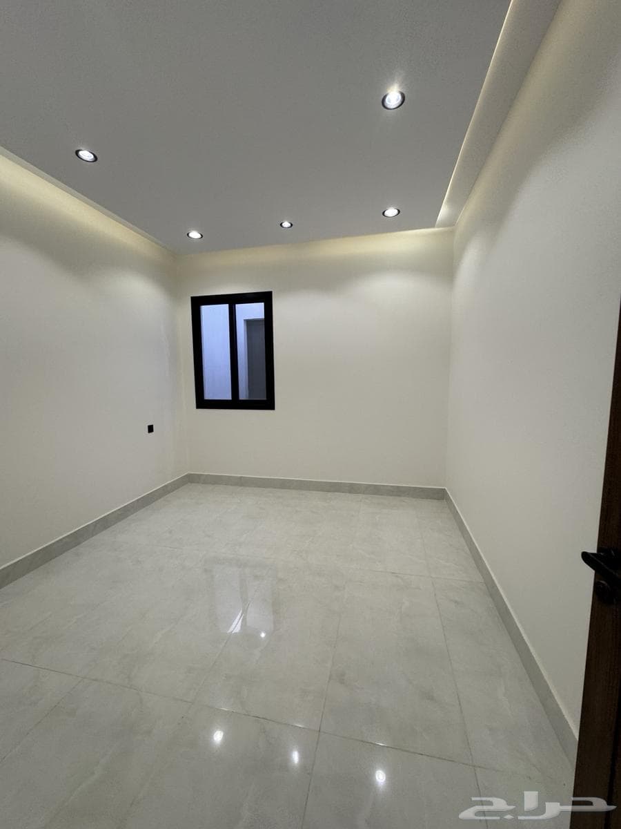 6 bedroom apartment in Al Janadriyah 5