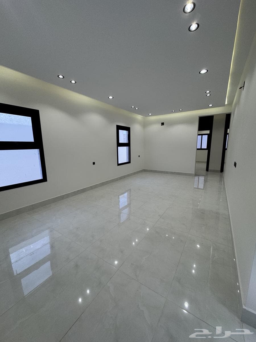 6 bedroom apartment in Al Janadriyah 8