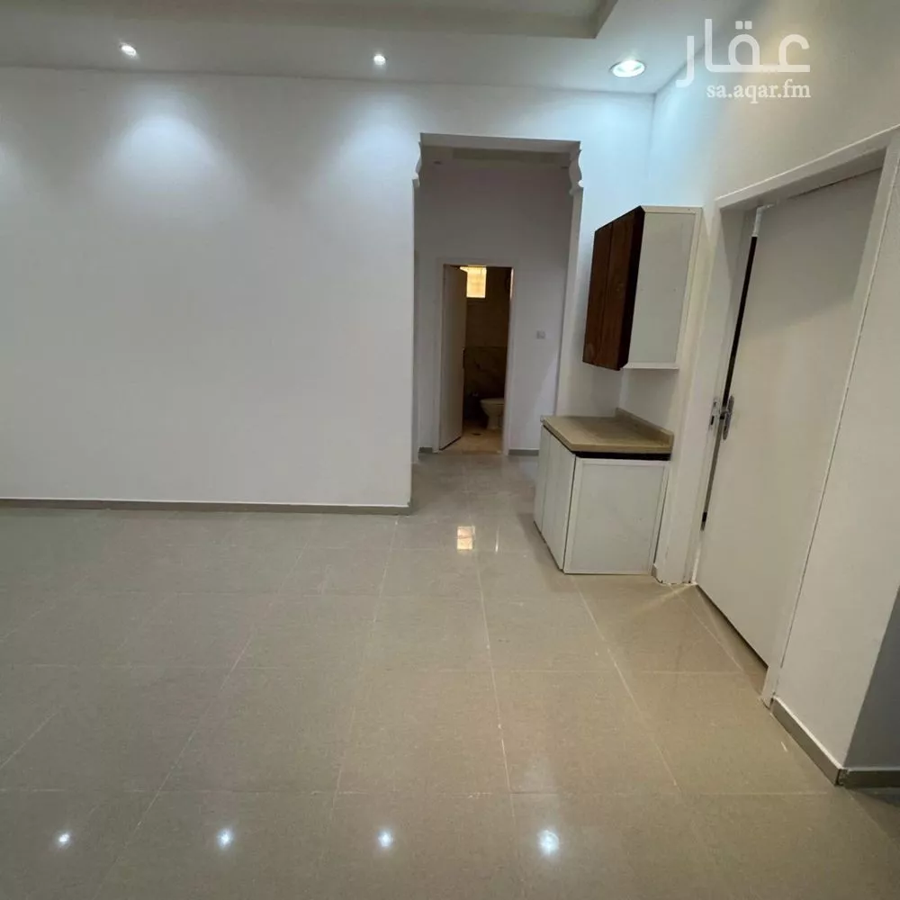 دور 3 غرف في الملقا 5