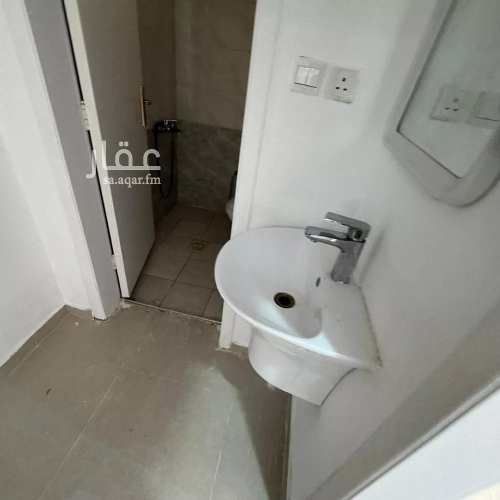 دور 3 غرف في الملقا 7