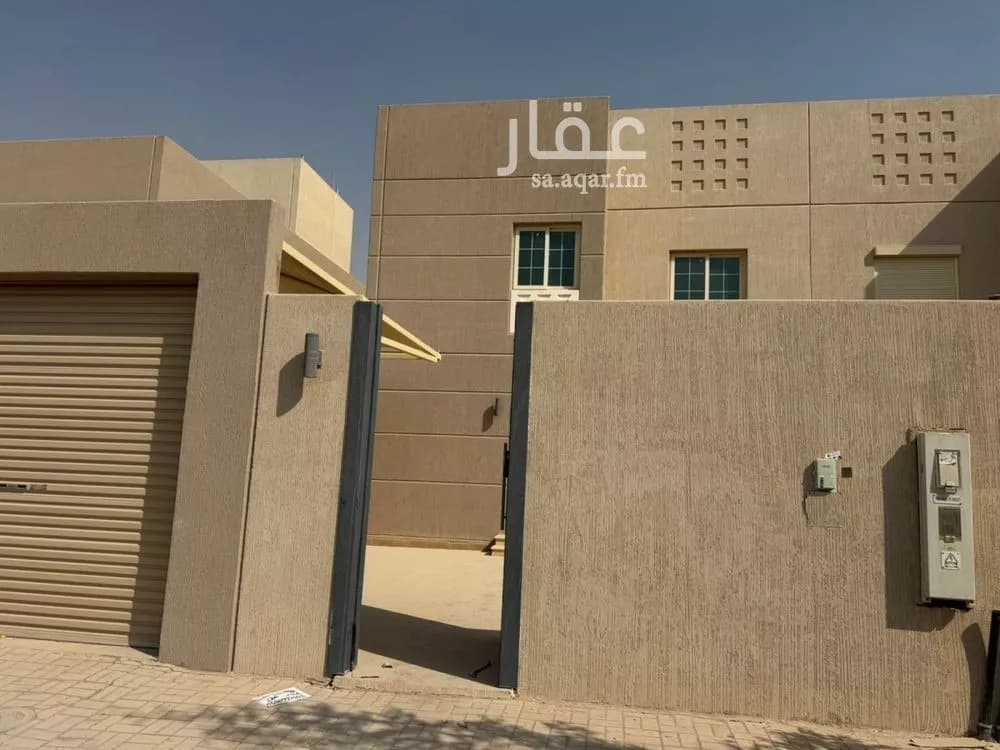 8 bedroom villa in Al Aridh, Riyadh