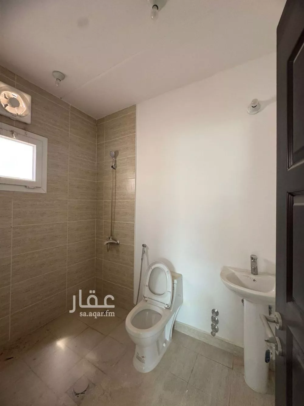 8 bedroom villa in Al Aridh, Riyadh 3