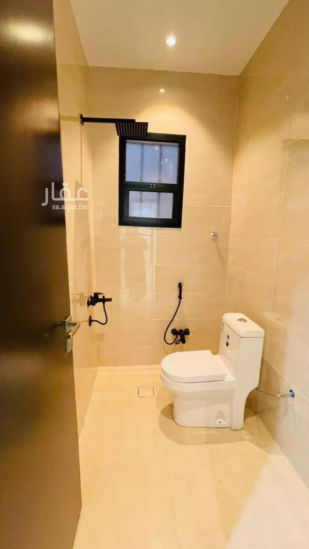 فيلا 6 غرف في العريجاء الوسطى 7