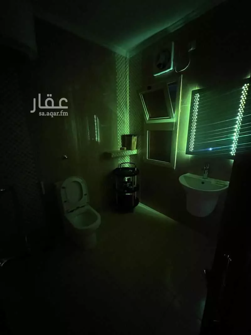 3 bedroom apartment in Al Gharra, Madinah 4