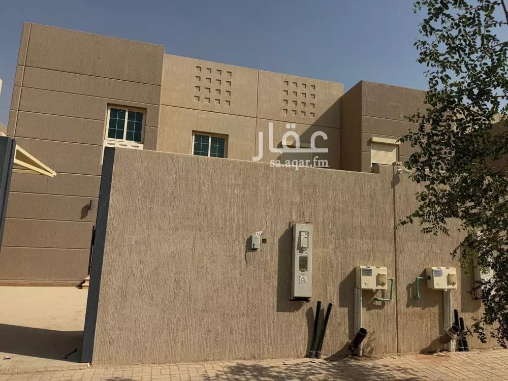 8 bedroom villa in Al Aridh, Riyadh