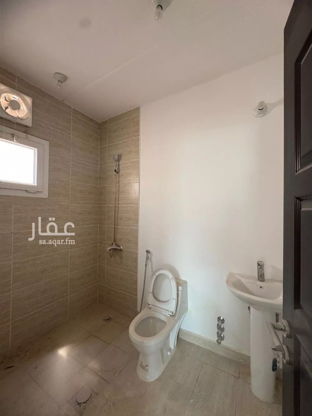 8 bedroom villa in Al Aridh, Riyadh 17