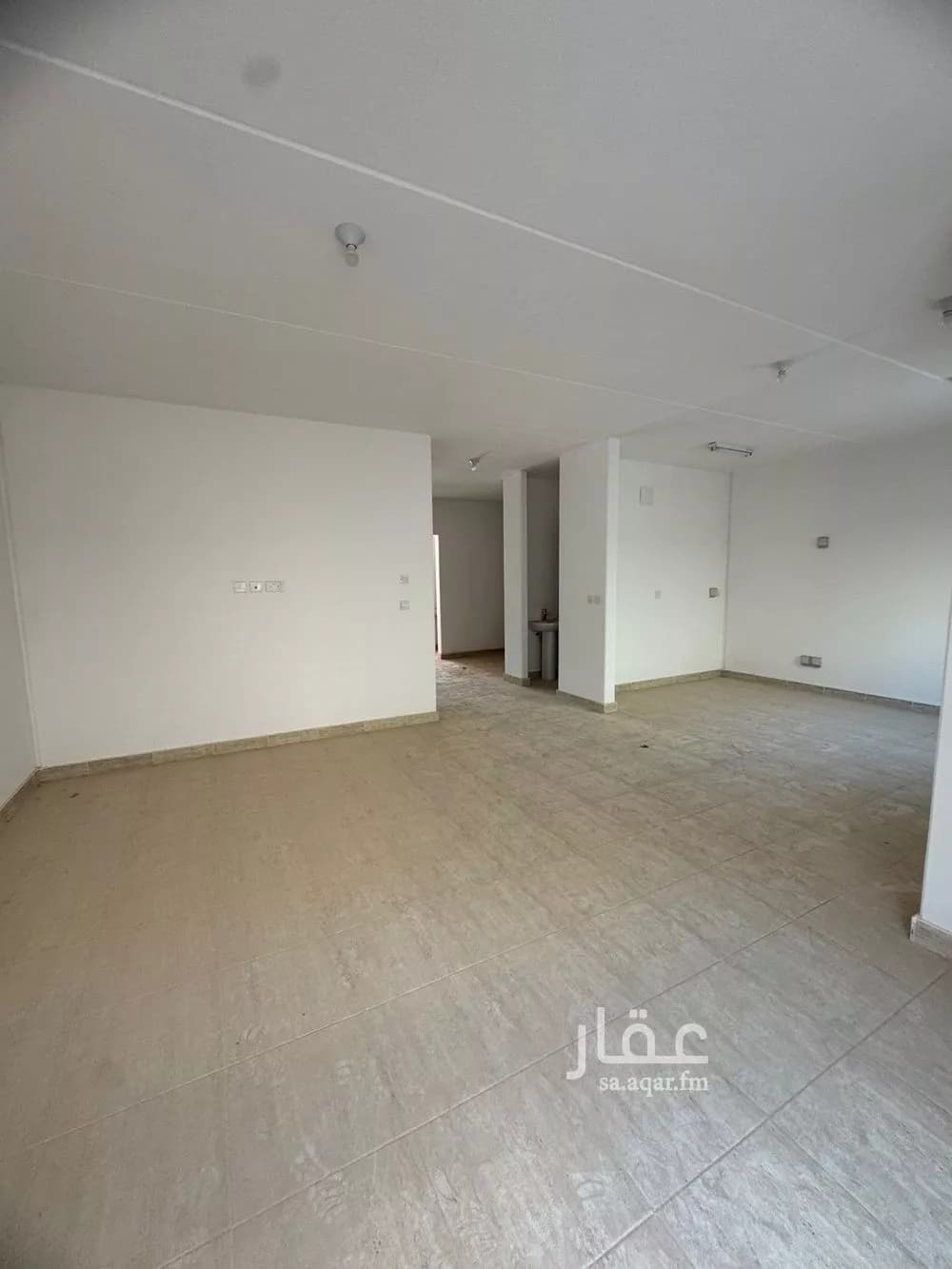 8 bedroom villa in Al Aridh, Riyadh 9