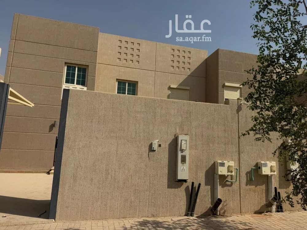 8 bedroom villa in Al Aridh, Riyadh