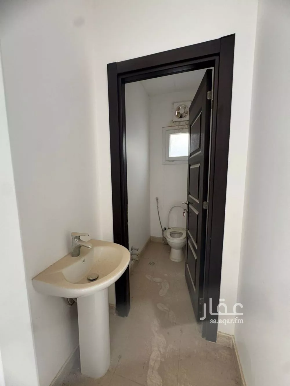 8 bedroom villa in Al Aridh, Riyadh 15