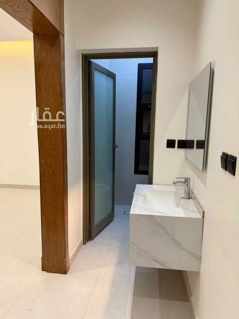 4 bedroom villa in Sultana, Riyadh 7