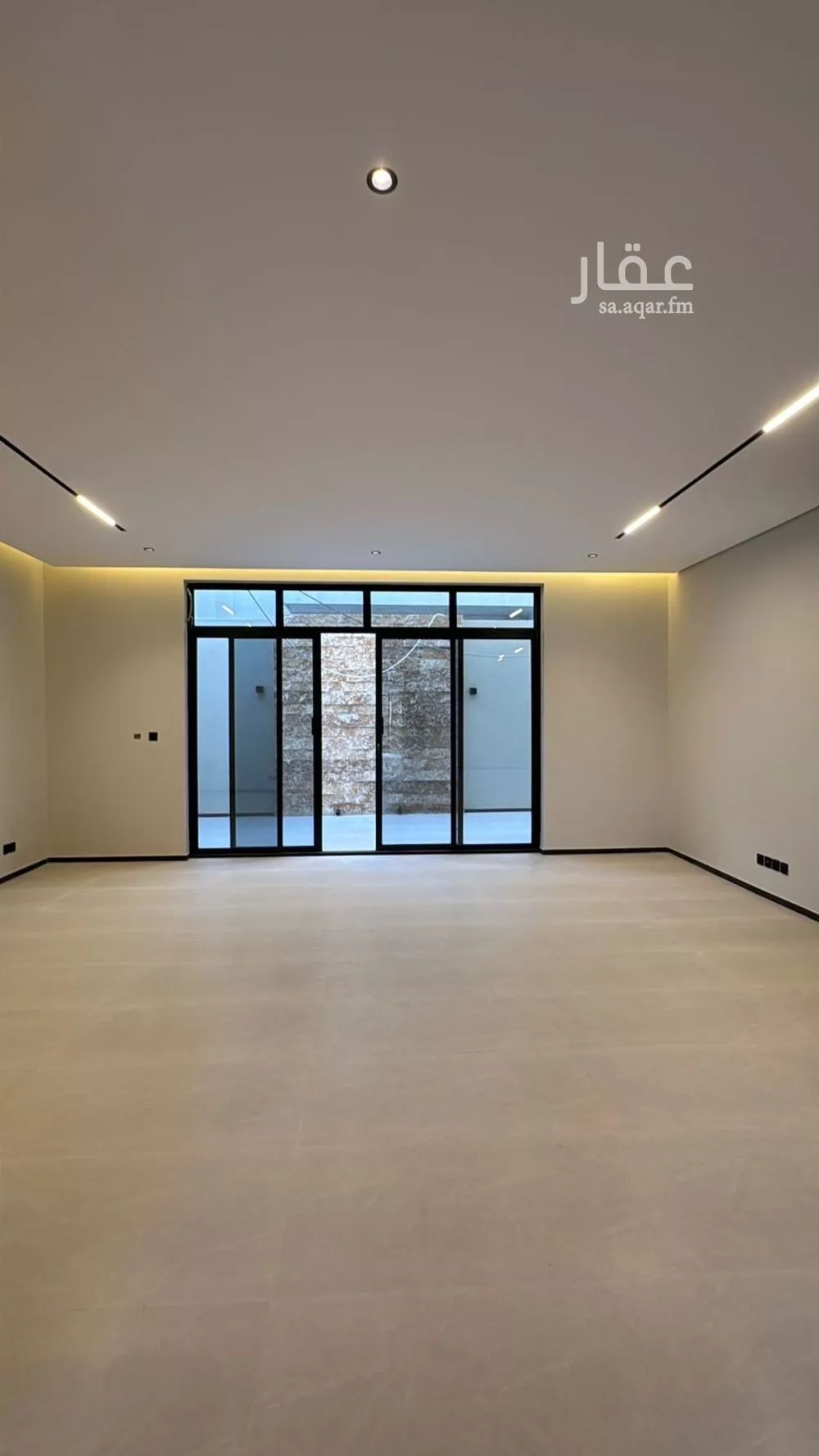 فيلا 5 غرف في العارض 17