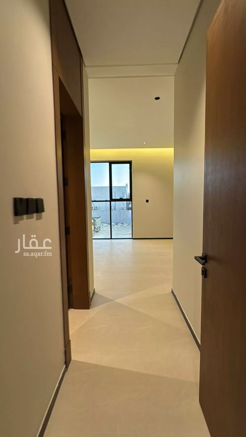 فيلا 5 غرف في العارض 3