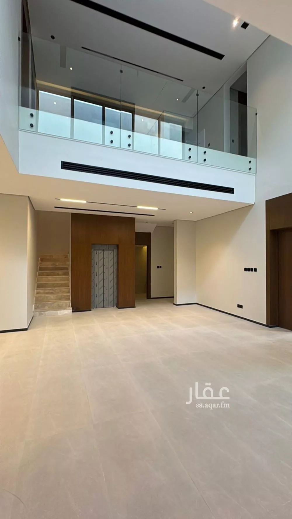 فيلا 5 غرف في العارض 7