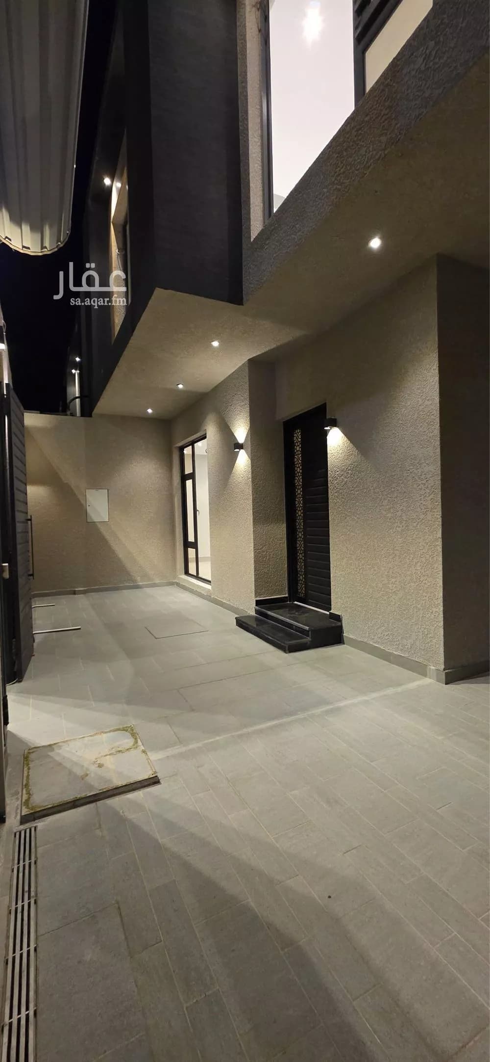 فيلا 6 غرف في العارض 8