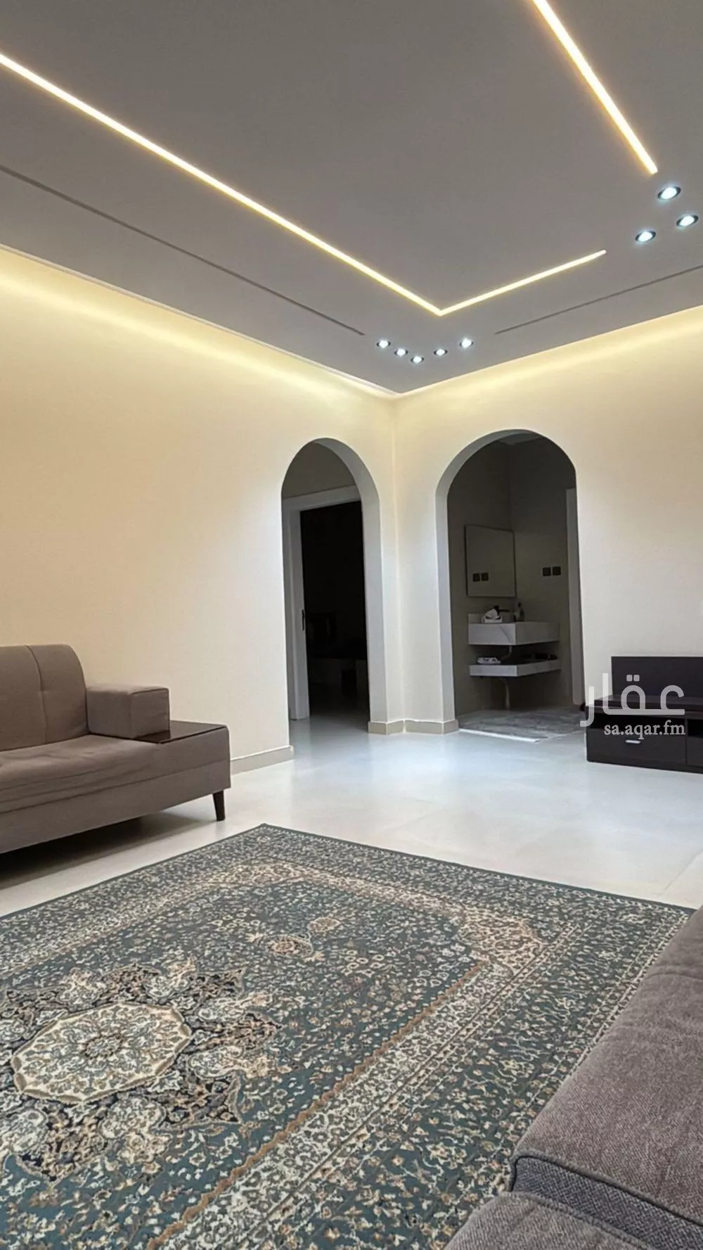 فيلا 7 غرف في الخليج 6