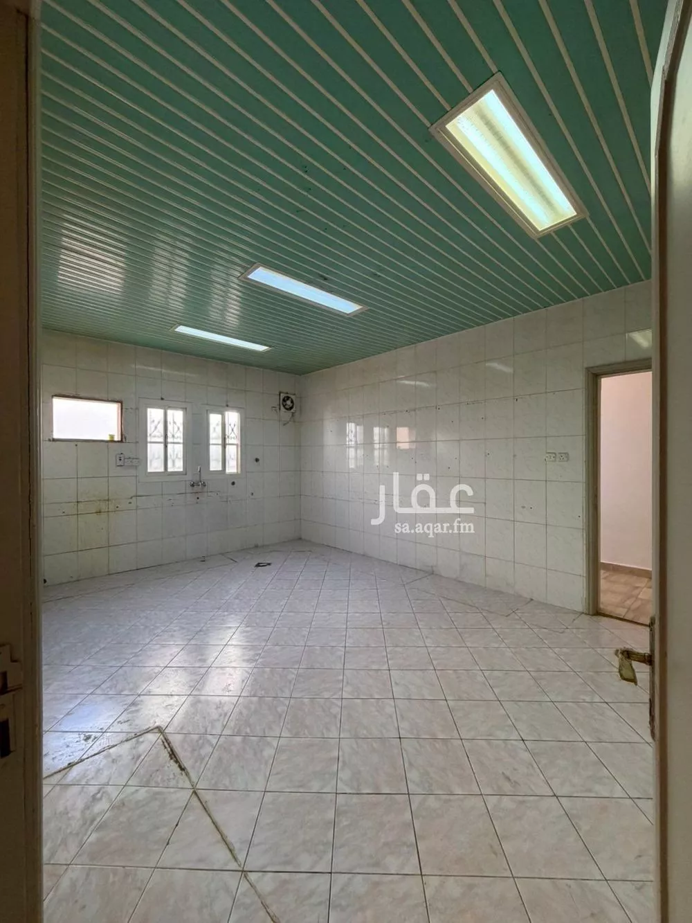 5 bedroom floor in Al Khaleej 6