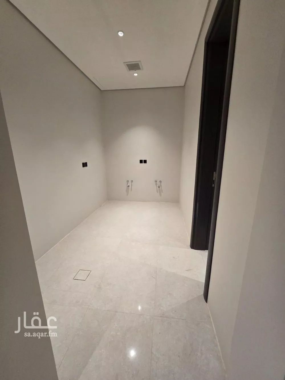 دور 5 غرف في النرجس 17